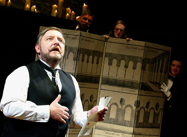 Tweflth Night: Simon Russell Beale at the Donmar Warehouse in 2002