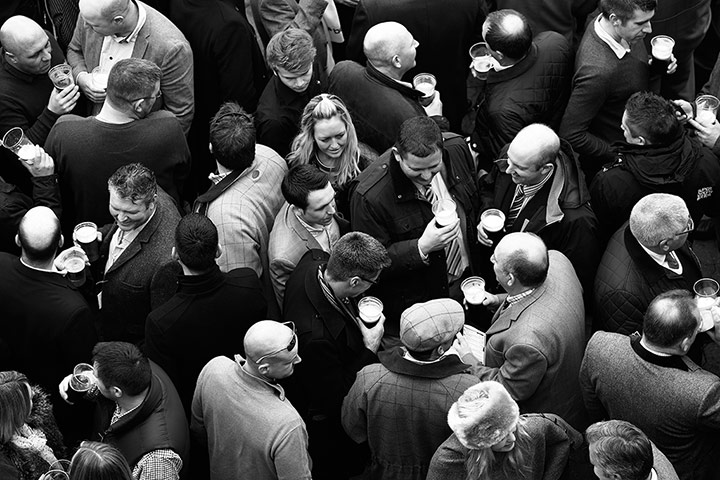 Cheltenham in b/w: Supping in the Arkle bar 