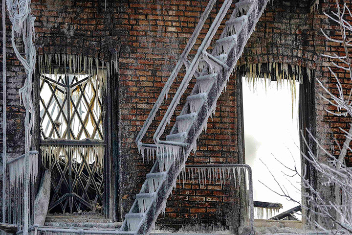 20 photos: A frozen stairwell in Harlem