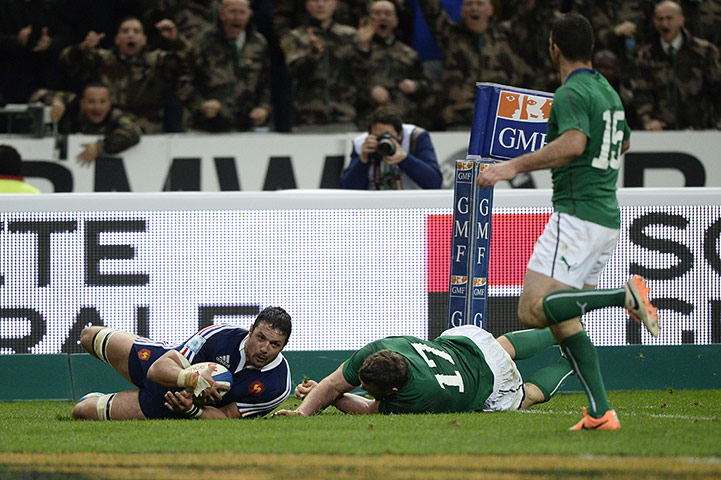 France and Ireland : France's flanker Damien Chouly scores