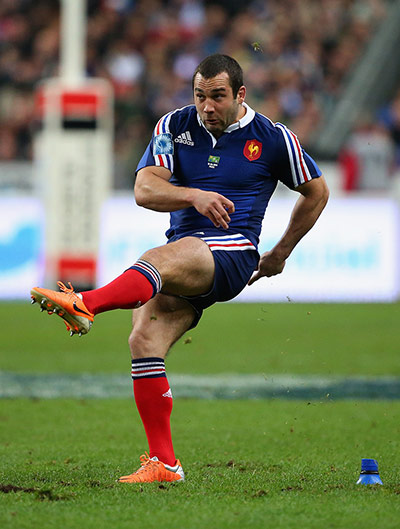 France and Ireland : Jean-Marc Doussain misses a penalty