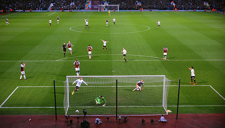 saturday round up: Wayne Rooney celebrates