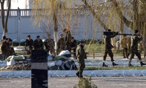Russian troops seize Ukraine base