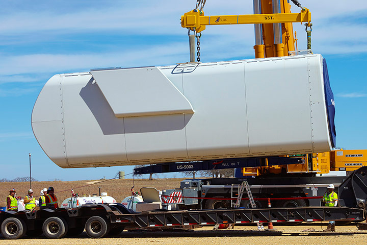 Corporate green energy: Microsoft Keechi wind farm installation in Texas