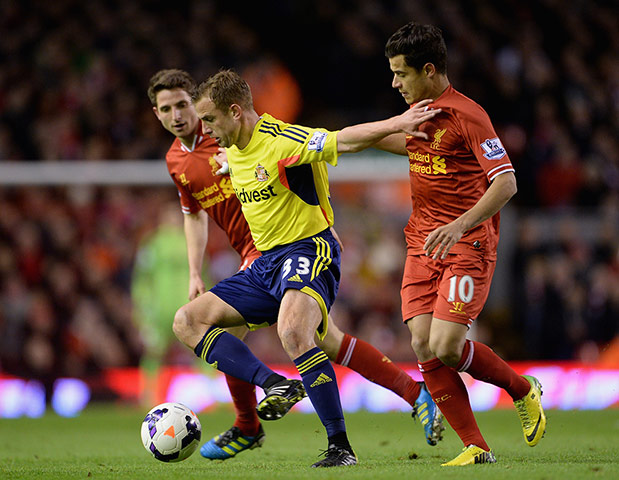 Liverpool Sunderland: Lee Cattermole has a rare forage forward