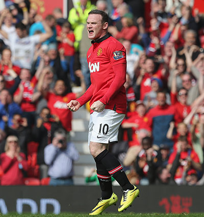 United v Villa: Rooney celebrates
