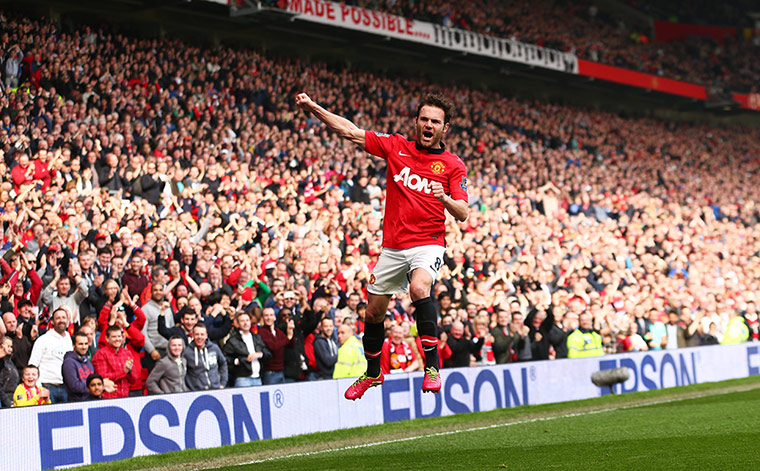 cardiff west brom: Manchester United's Juan Mata celebrates 