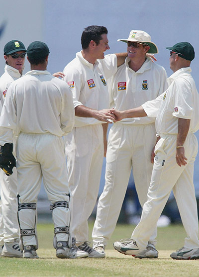Graeme Smith's career: Graeme Smith grabs his 1st Test wicket