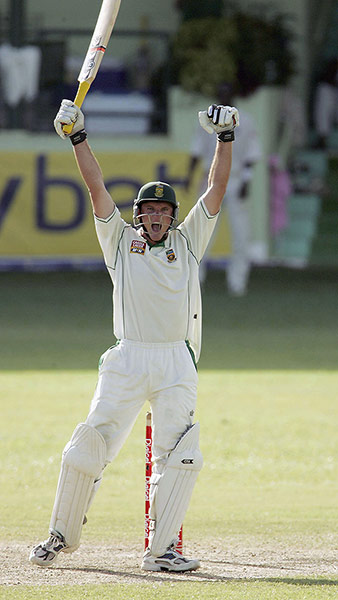 Graeme Smith's career: Graeme Smith celebrates