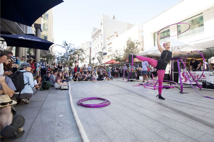 Adelaide Fringe 2014: Hula Hoop artist Lisa Lottie