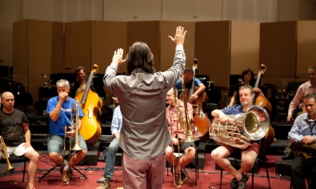 Volkov rehearses with Adelaide Symphony Orchestra ahead of their Tectonics Adelaide performance, photographed in the Grainger Studio.