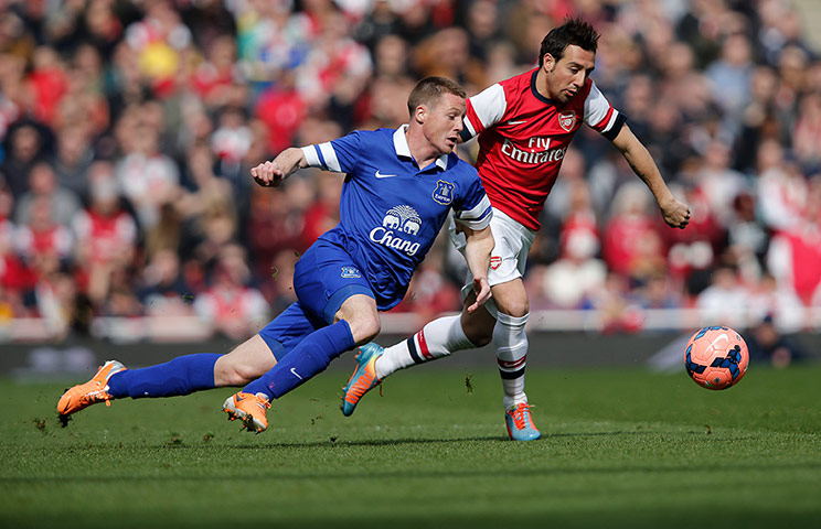Arsenal versus Everton: James McCarthy slips over and Santi Cazorla escapes 