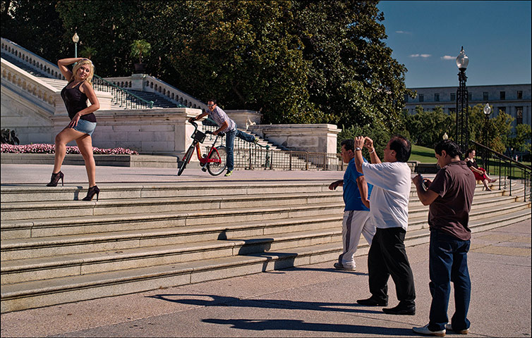 Pennsylvania: A sightseer poses on the White House steps