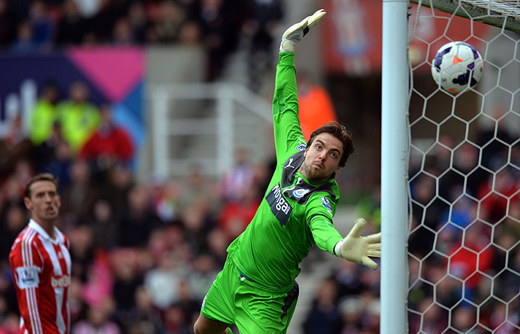 saturday round-up: Tim Krul misses the shot