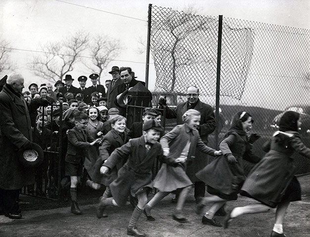 Manchester Pic Lib: GNM Archive playground