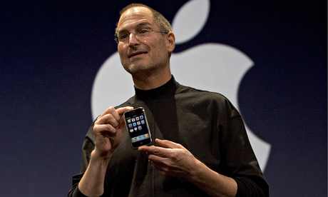Steve Jobs Unveils Apple iPhone At MacWorld Expo