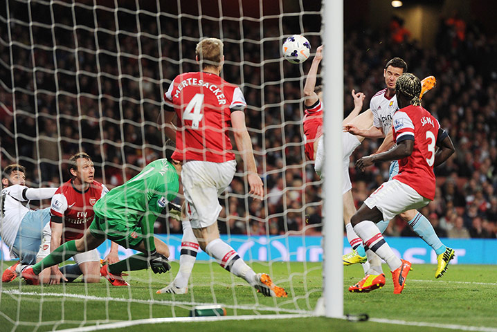Arsenal v West Ham: Matt Jarvis scores