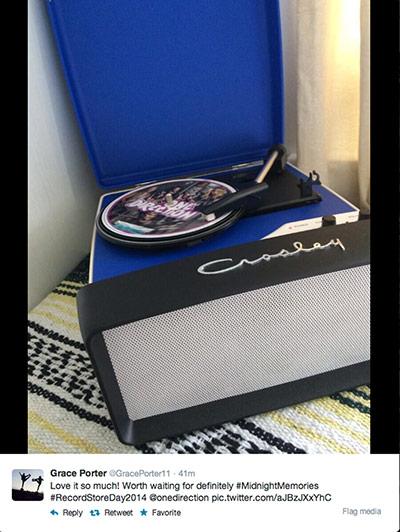 RSD: @GracePorter11 listens to her One Direction record