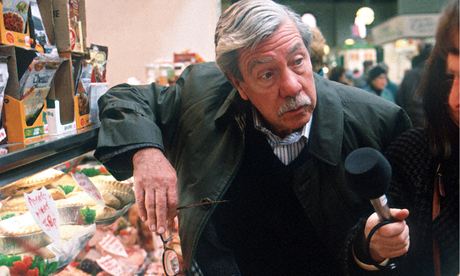 Derek Cooper conducting an interview for The Food Programme in 1999.