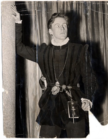 Richard Briers As Hamlet. Theatrical Play 'hamlet' At The Duthy Hall Southwark London 1956