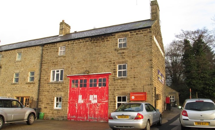 Snooping around :  Snooping: Summerbridge