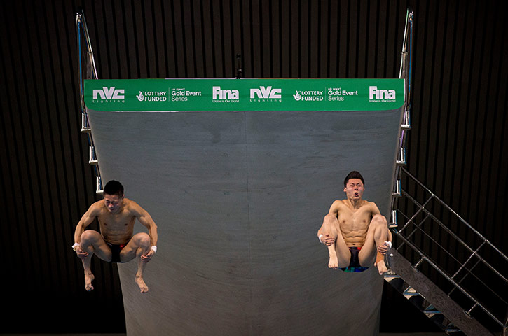 c: The Chinese team of Chen Aisen and Yang Jian 