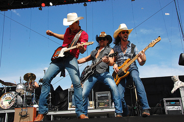 Stagecoach festival: Jon Pardi performs at Stagecoach Festival