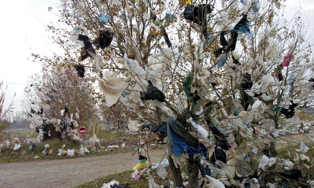EU set to approve historic deal to cut plastic bag use