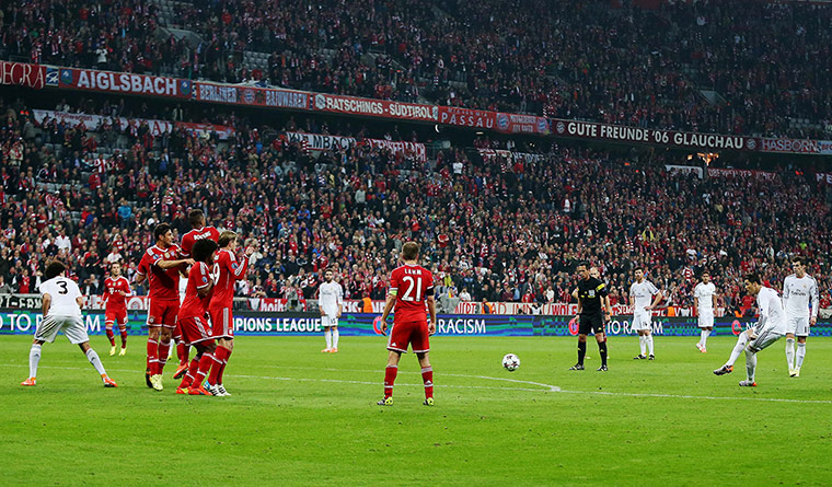 Bayern Munich v Real : Ronaldo free-kick