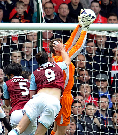 Premier League.: West Ham United v Liverpool - Premier League