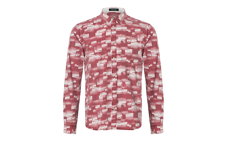 To wear to: Festivals: Red shirt