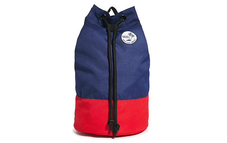 How to wear: Beach: Ble and red duffel bag