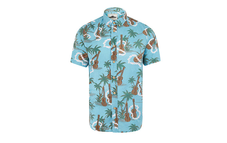 How to wear: Beach: Short sleeved tropical shirt