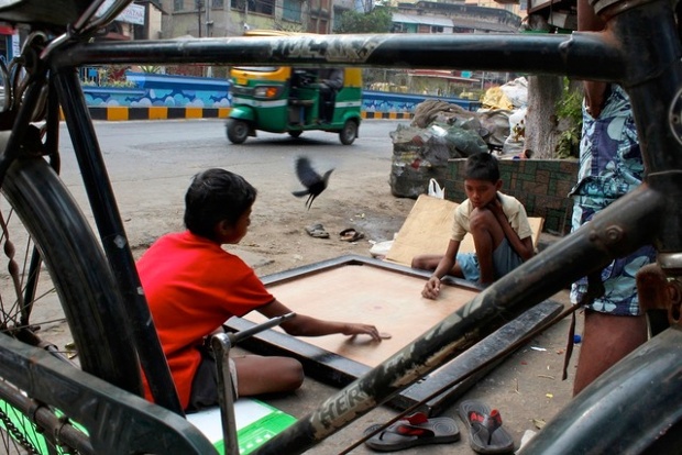 A street scene in Kolkata.
