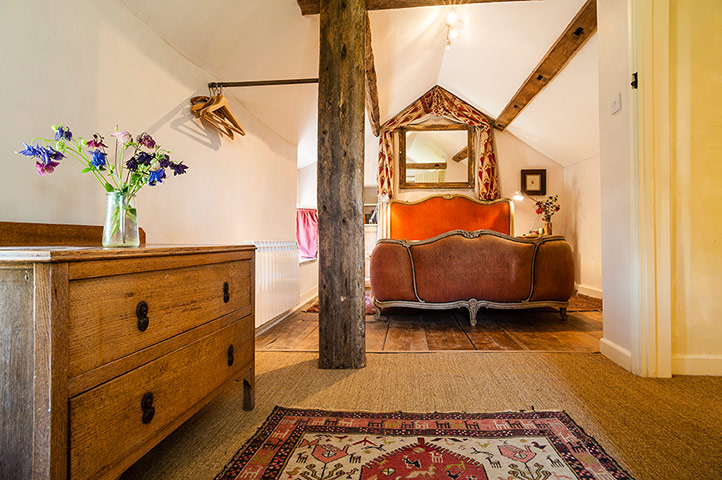 Cool Cottages H'fordshire: Chapel Cottage, Longtown int