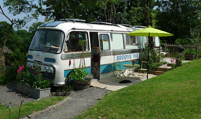 Cool Cottages H'fordshire: Majestic Bus, near Hay-on-Wye