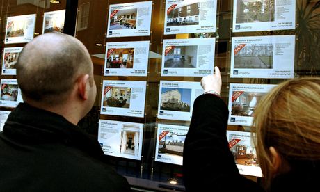 
Bank of England warns housing boom may turn to crash