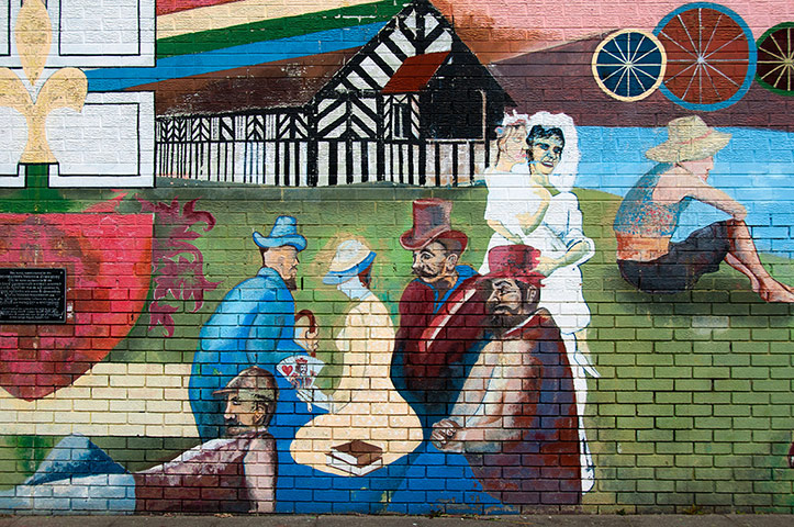 David Vaughan: A wall Mural in Victoria Park, Denton, Tameside
