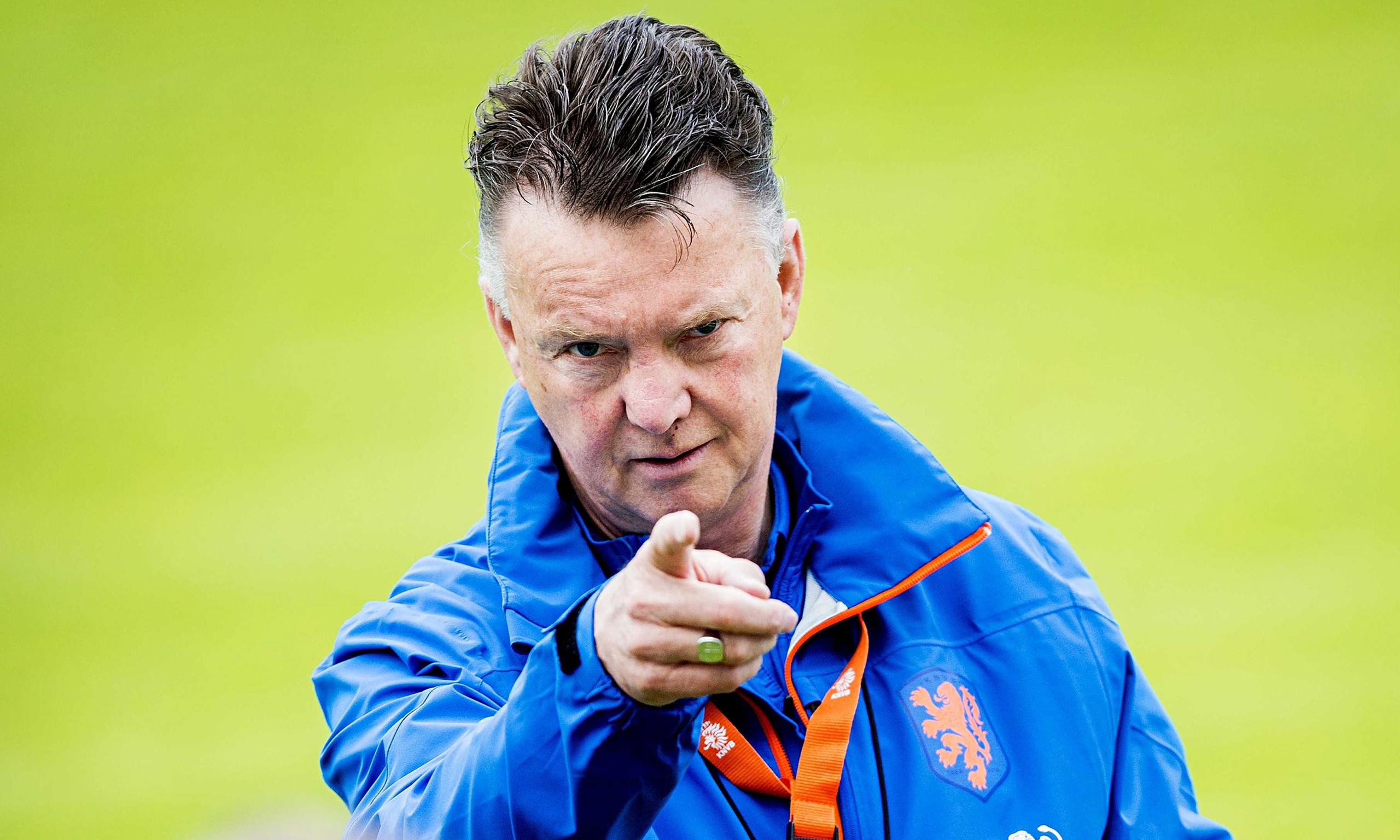 Louis van Gaal is appointed manager of Manchester United | Football