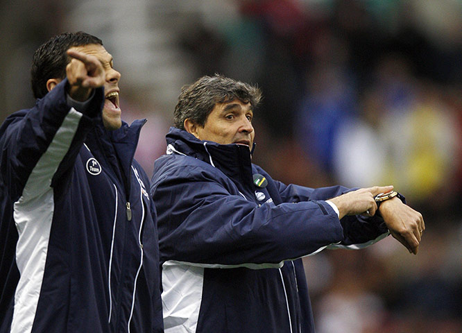 Tottenham managers: Tottenham Hotspurs Coach Juande Ramos (C