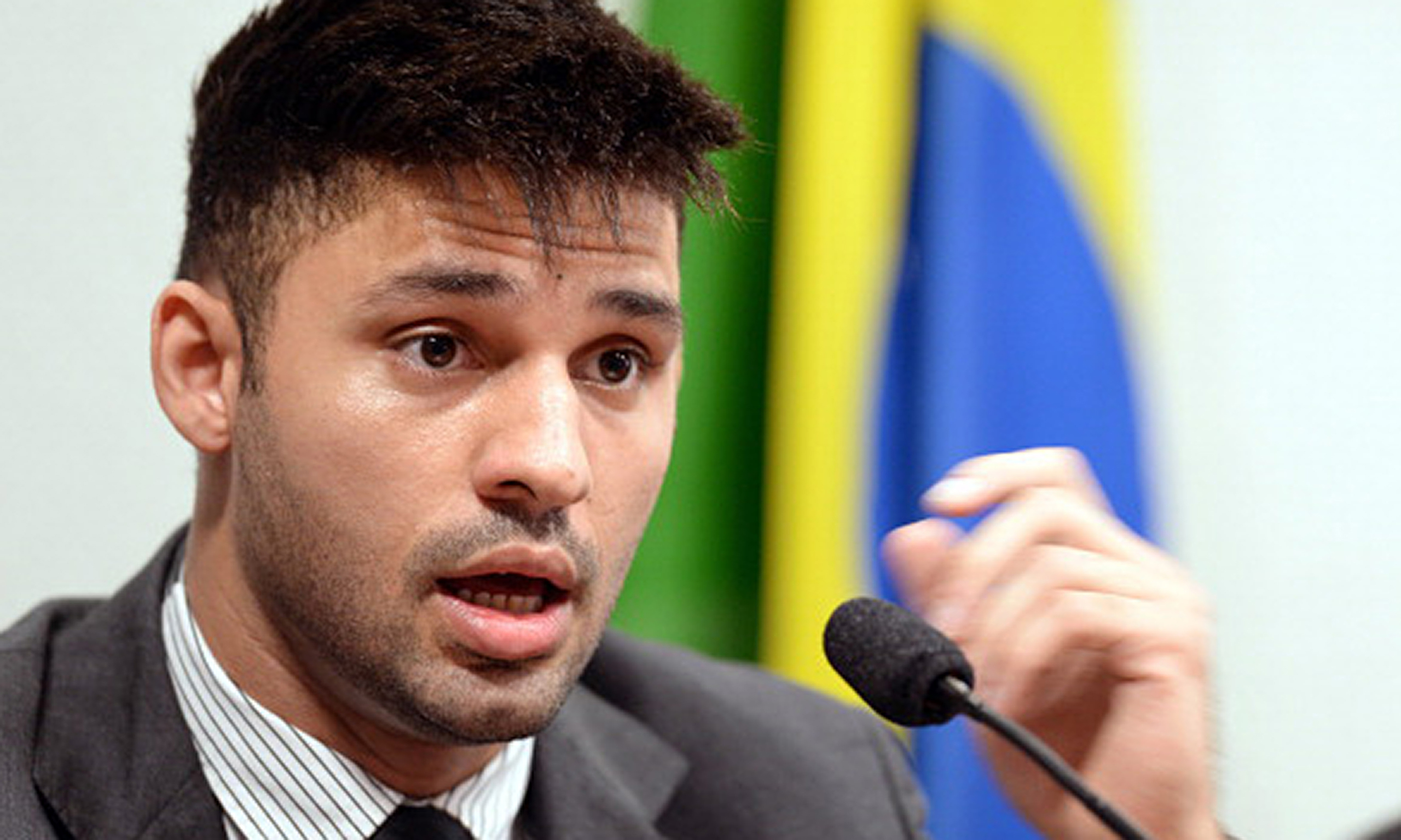 David Miranda allowed to appeal against ruling on Heathrow detention