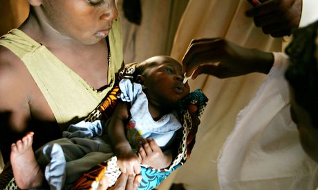 Teams Give Polio Vaccine in Massive Nigerian Innoculation
