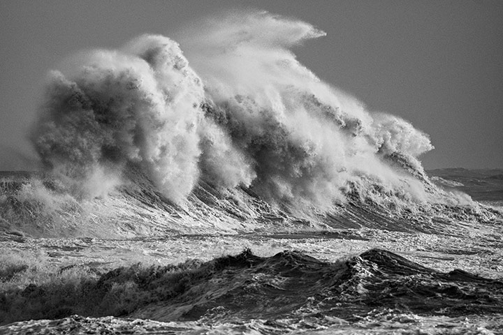 In pictures: Bill Cameron photo of a gigantic wave 