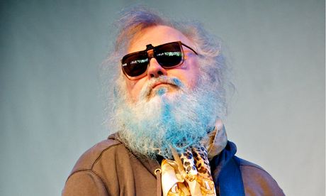 R Stevie Moore