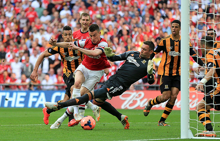 fa cup final gallery: Arsenal equalise