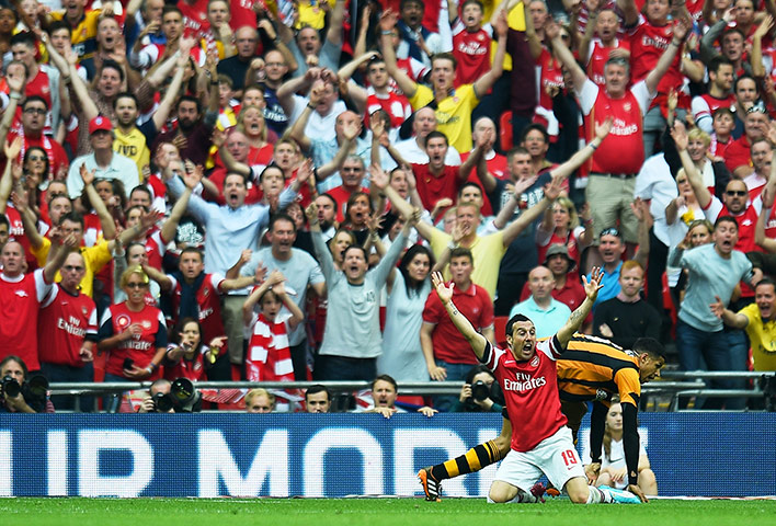 the cup final: Santi Cazorla