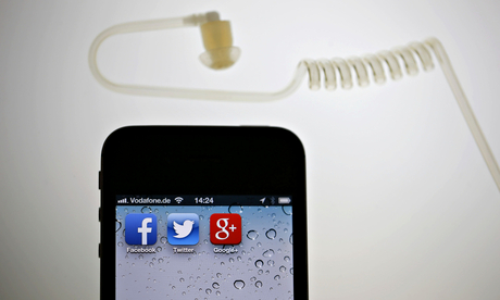 Facebook and Google both lead the market in terms of share of mobile advertising spend.