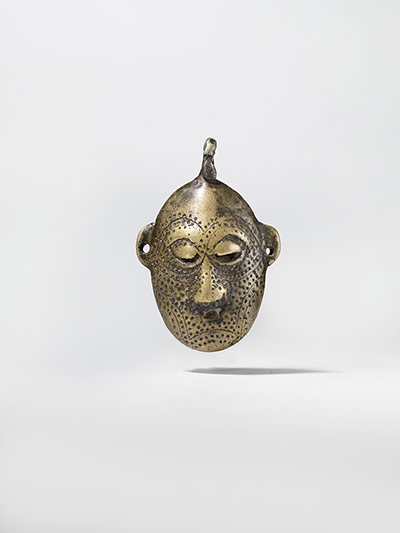 Tattoos: An ornate pendant