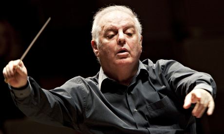 Daniel Barenboim conducting Berlin Staatskapelle