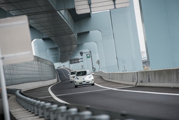 Nissan's Autonomous Drive LEAF Kuroiwa Shiga Kanagawa highway.